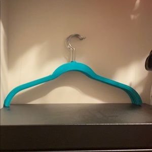 6pk Teal Velvet Non-Slip hangers